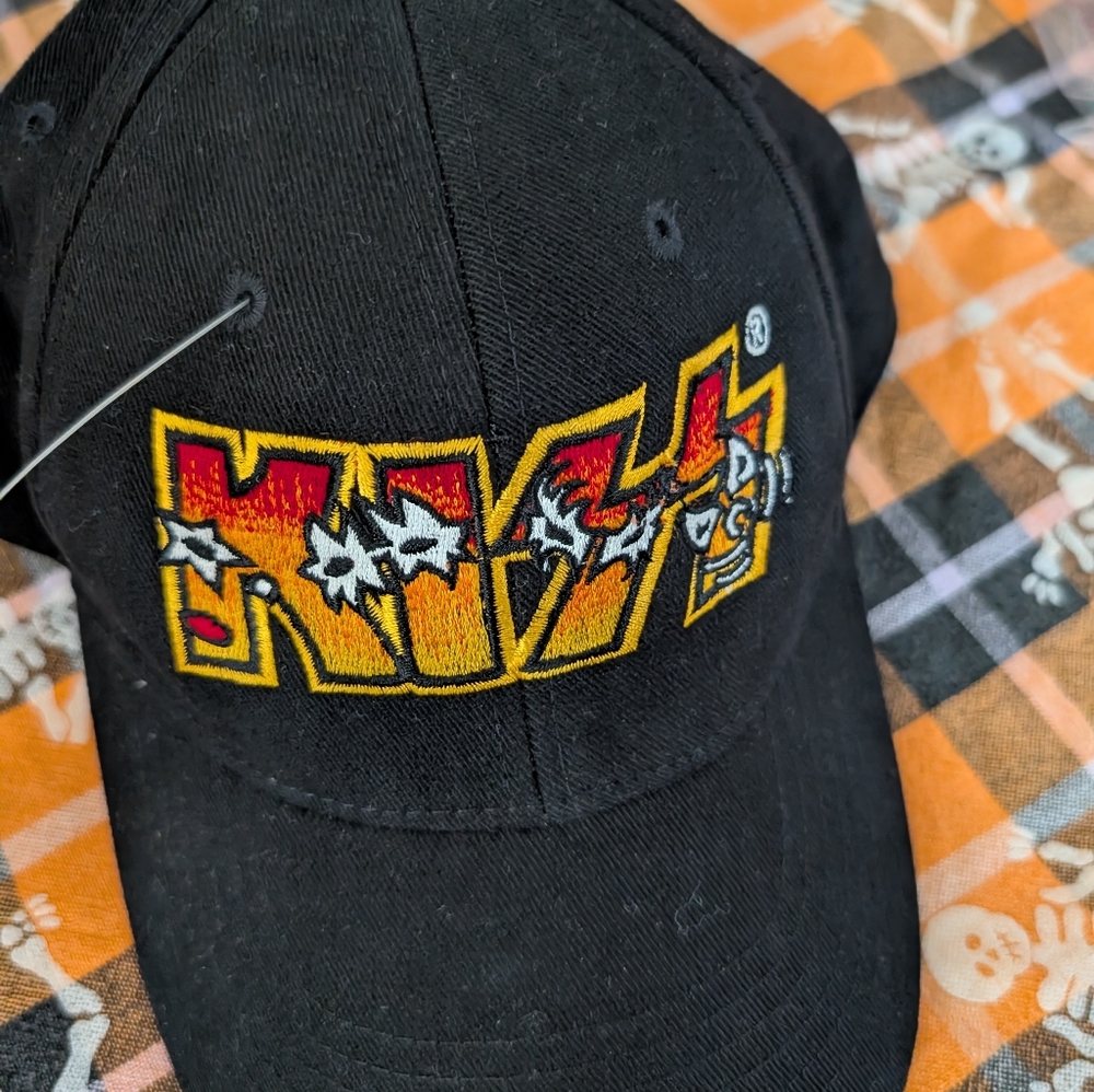 Vintage Black KISS Logo Cap